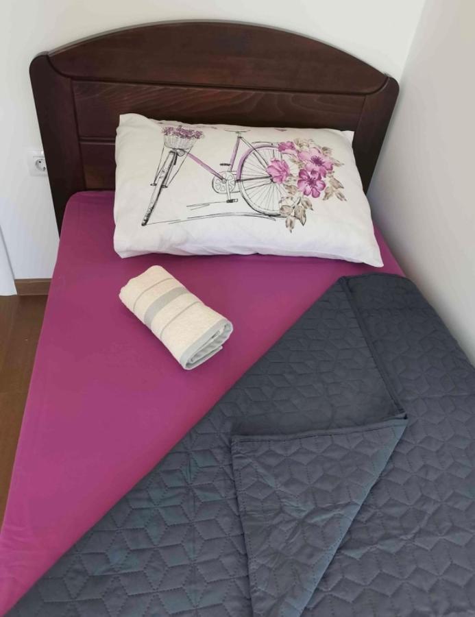Square Apartment Баня Лука Екстериор снимка