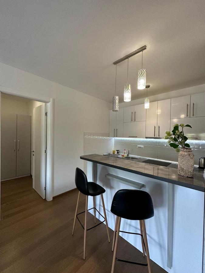 Square Apartment Баня Лука Екстериор снимка